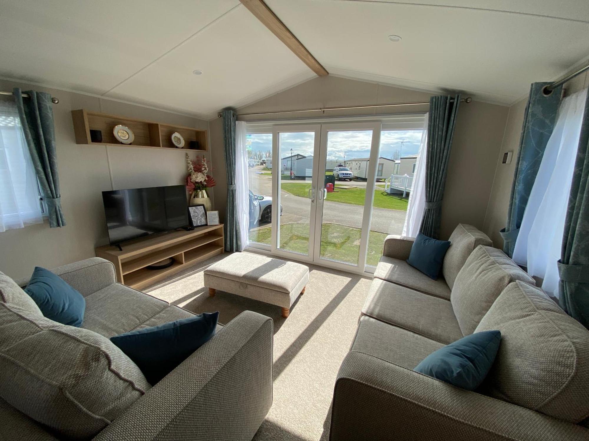 Verbzen Holiday Caravan At St Osyth Beach, Clacton-On-Sea By Verb Holidays Saint Osyth Bagian luar foto